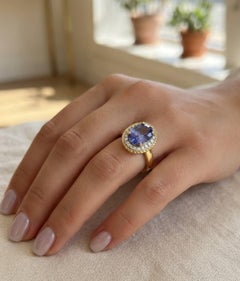Anillo de oro de 18 quilates con tanzanita natural de 4 ct y diamantes de 0,30 ct
