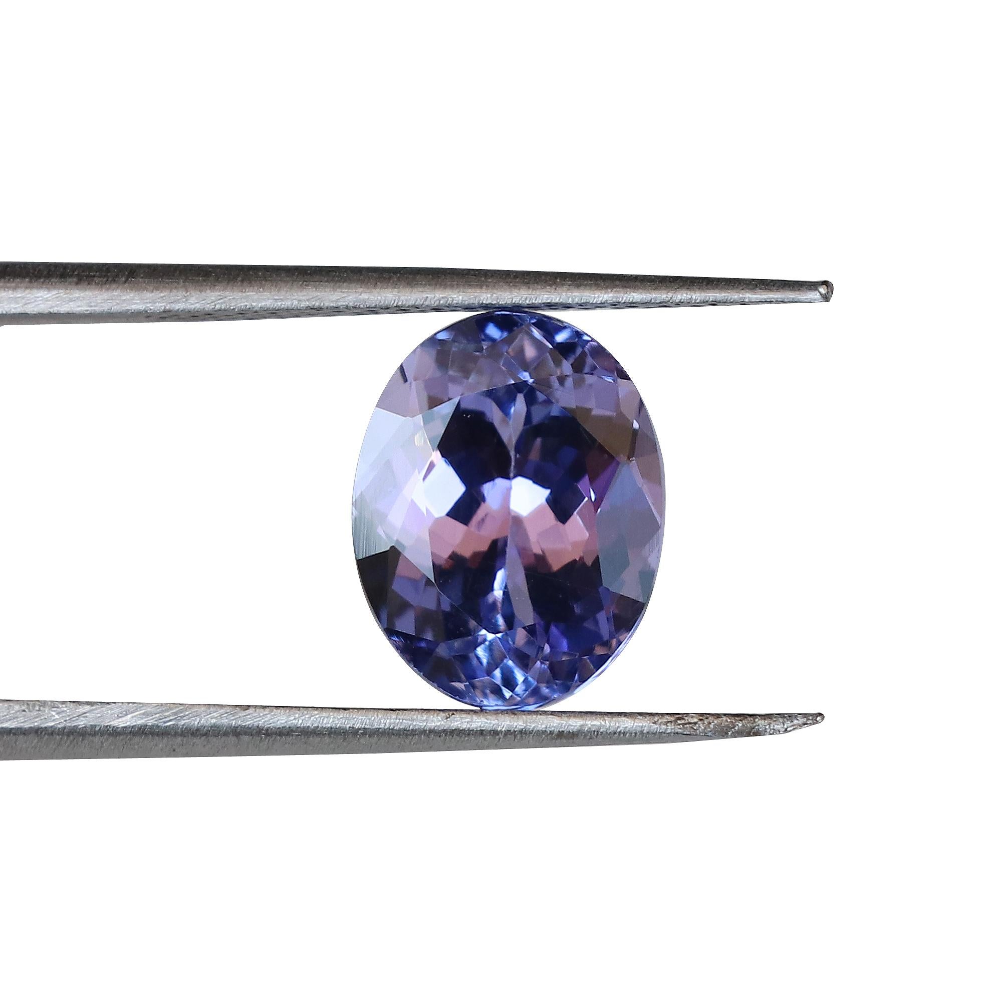 Tanzanite naturelle non sertie 8 x 11 mm, pierre de naissance de décembre 4,24 carats AAA ovale en vente 1