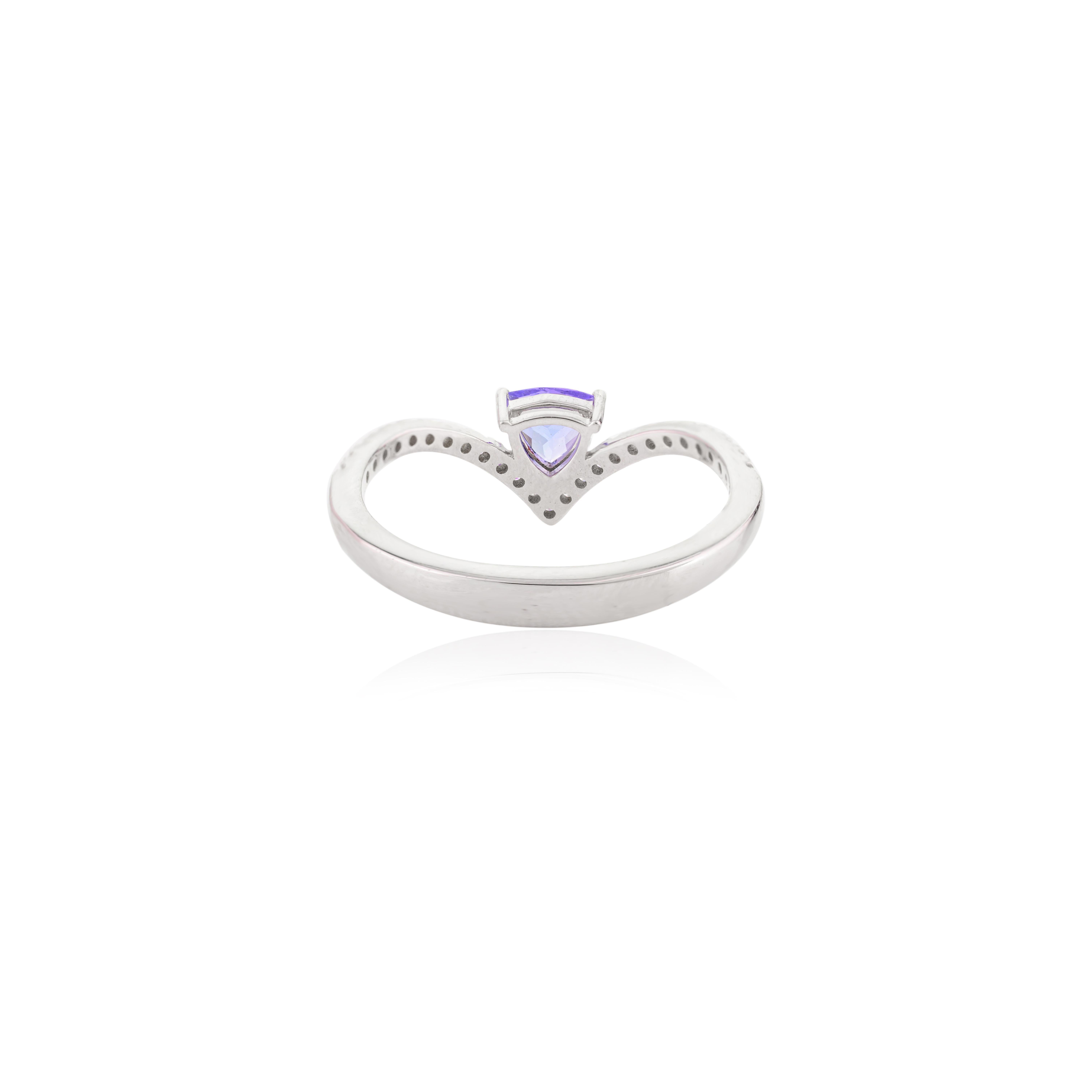 For Sale:  Natural Tanzanite and Diamond Chevron Wedding Ring for Women in 14k White Gold 4