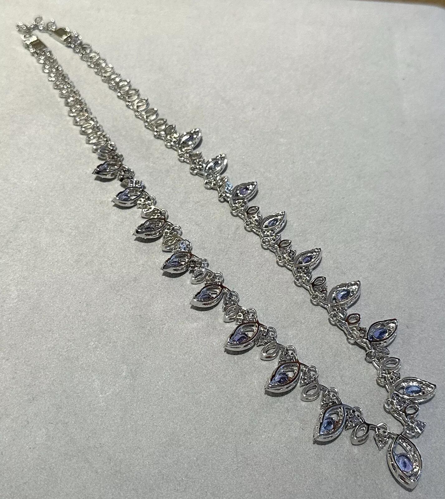 Collier ras du cou en or blanc 18 carats, Tanzanite naturelle et diamants Pour femmes en vente