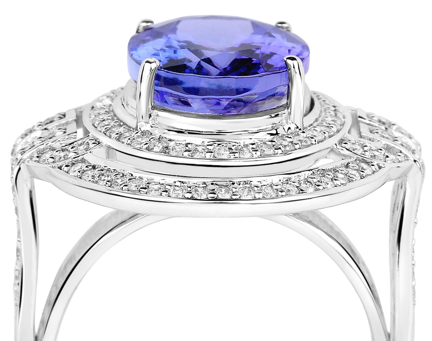 Women's or Men's Natural Tanzanite and Diamond Cocktail Ring 6.85 Carats 14k White Gold For Sale