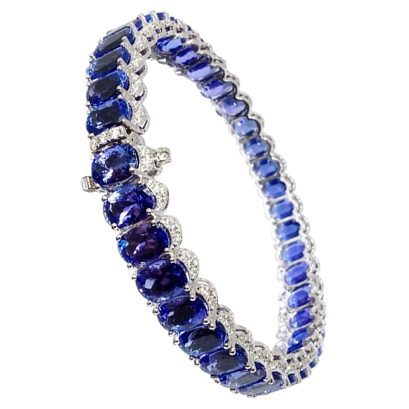Natural Tanzanite 36.20ct & Diamond 1.14ct Bangle in 18k Gold, India