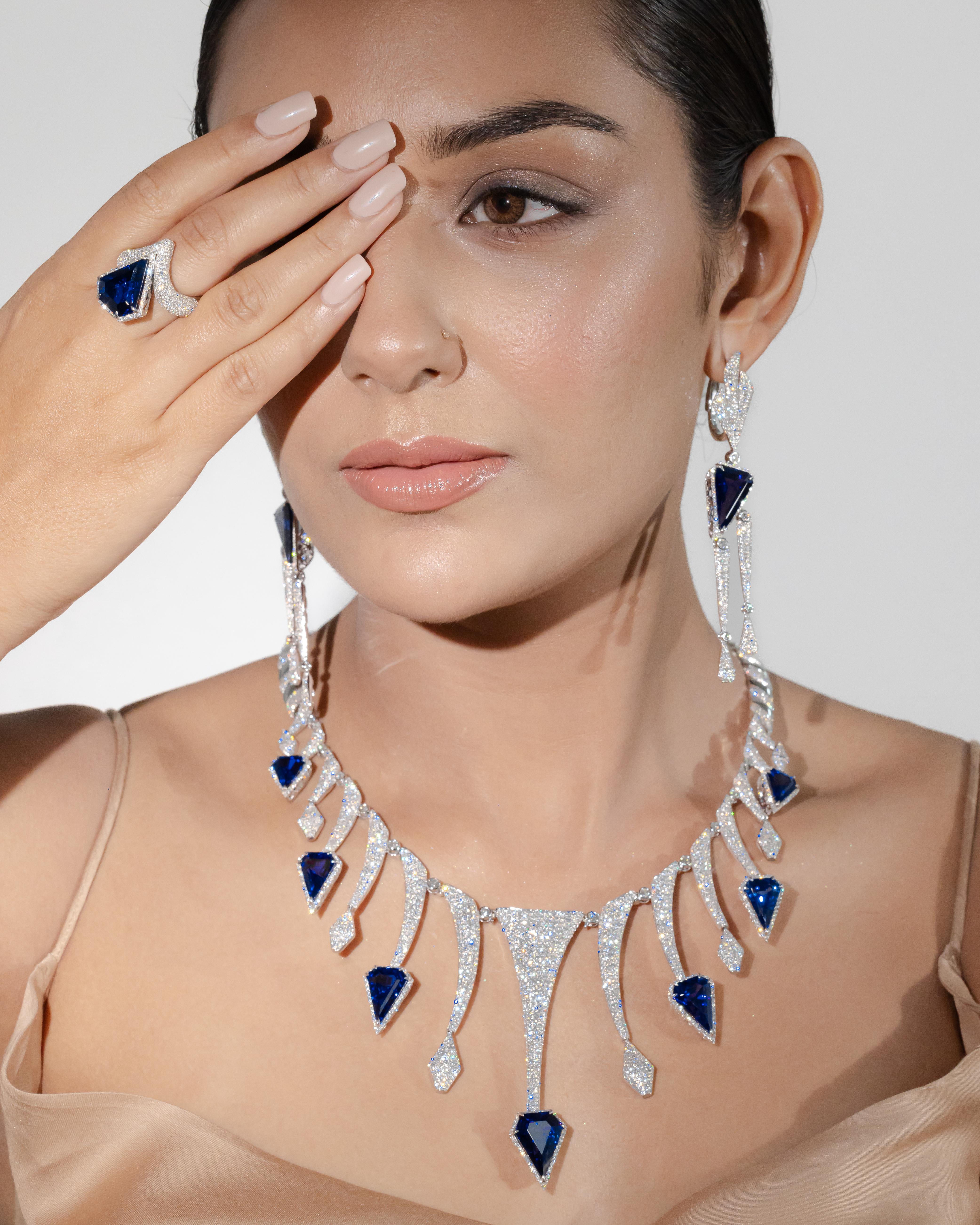 Mixed Cut Natural Tanzanite, Diamond Necklace and Matching Ring, Earring in 18k White Gold For Sale