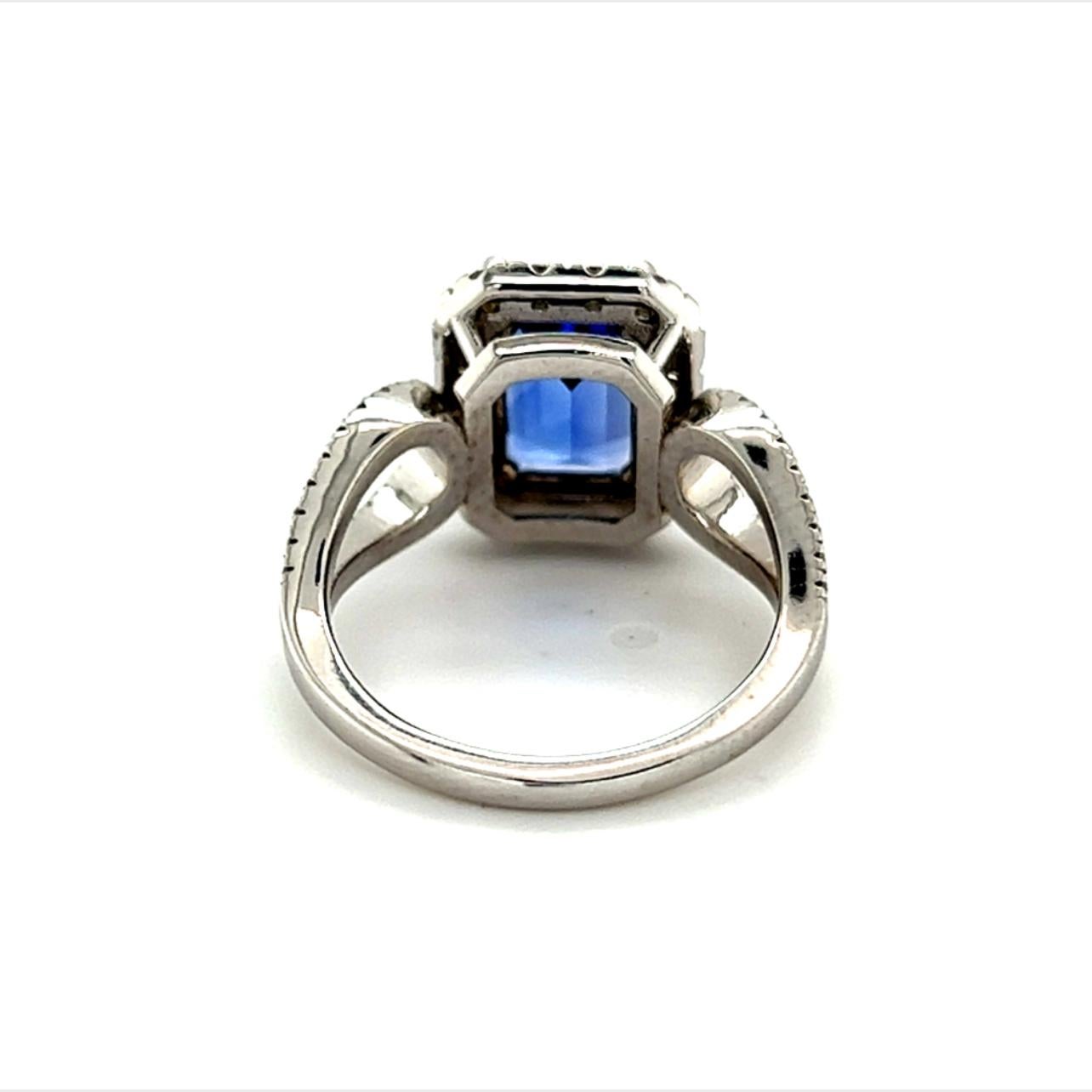 Bague en or 14 carats avec tanzanite naturelle certifiée 5,08 TCW 5,52 g en vente 1