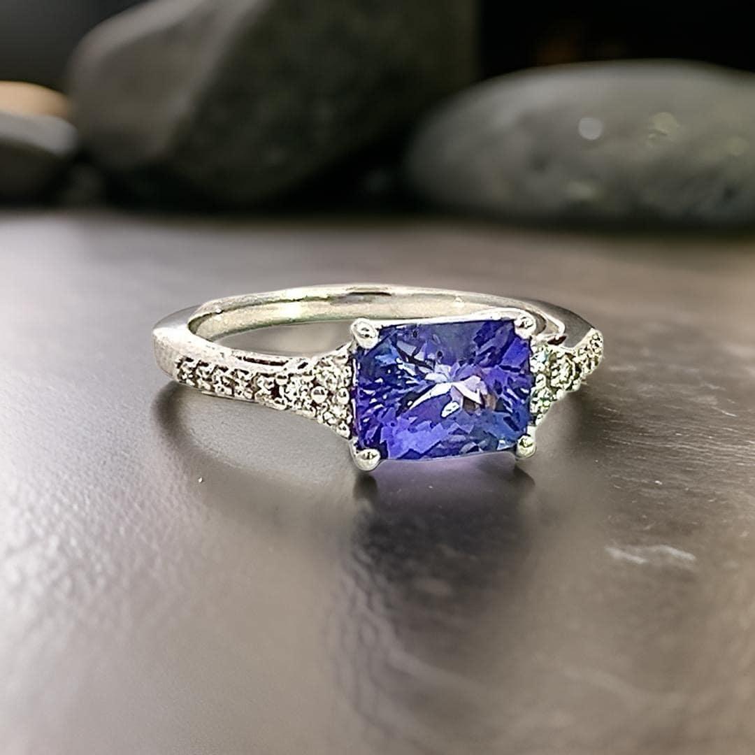 Anillo Diamante Tanzanita Natural 6.25 Oro 14k 1.79 TCW Certificado Corte mixto en venta