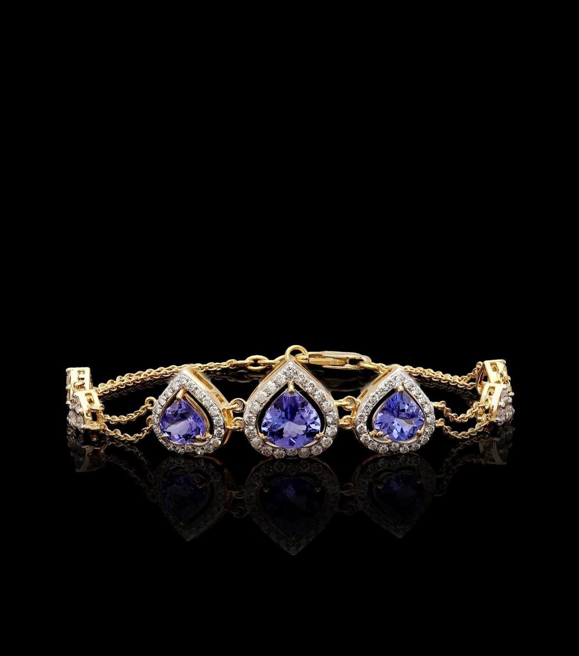 STONE DETAILS :

===============


❋ Stone : Tanzanite & Diamond 

❋ Stone Size : 6-7 MM Approx. (± 0.20 MM)

❋ Stone Shape : Heart Cut

❋ Stone Color : As Shown In Picture

❋ Stone Weight : 2.68 Cts. Approx.


❋ Diamond Weight : 1.14 Cts.