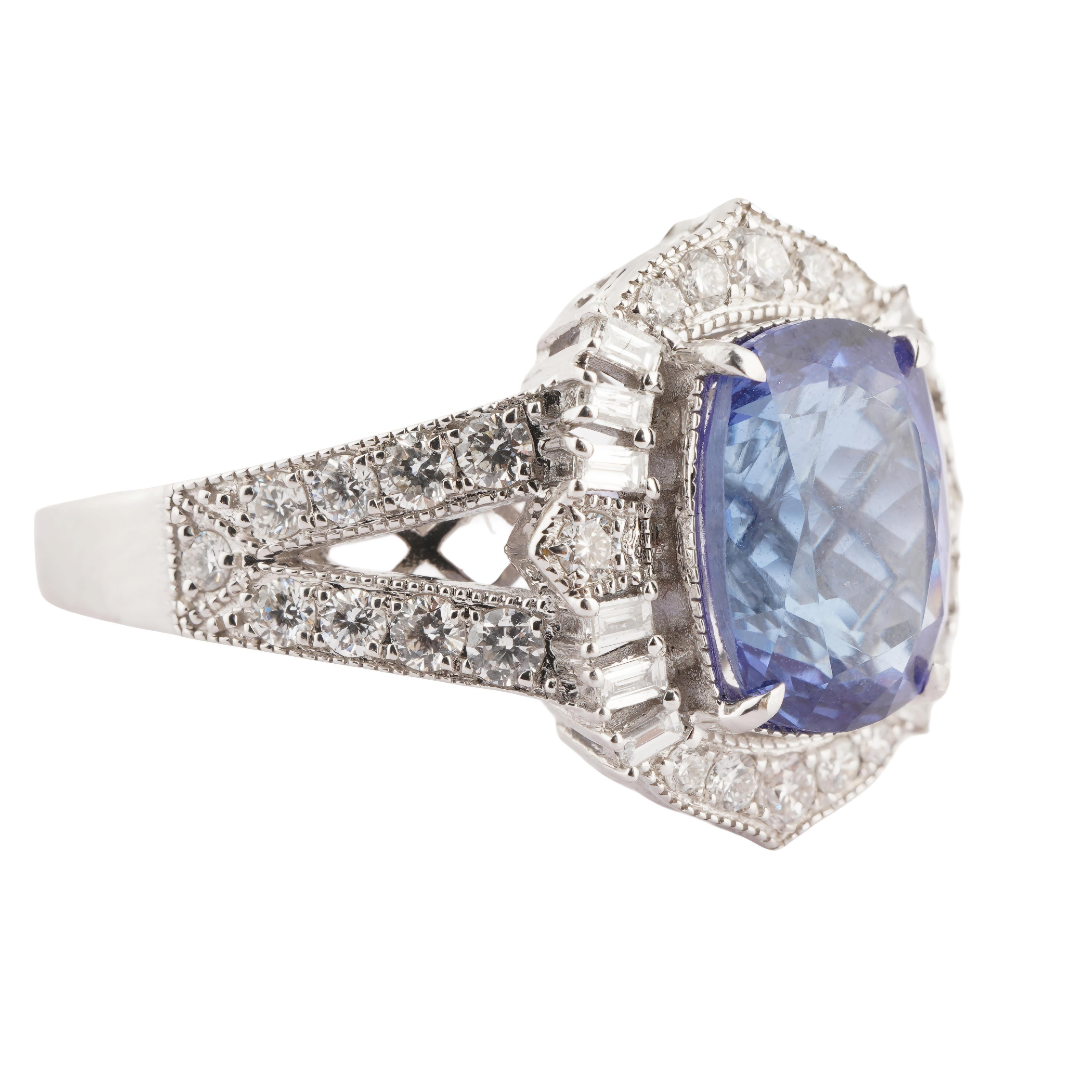 Bagues en or 18k avec diamant et tanzanite naturelle Neuf - En vente à jaipur, IN
