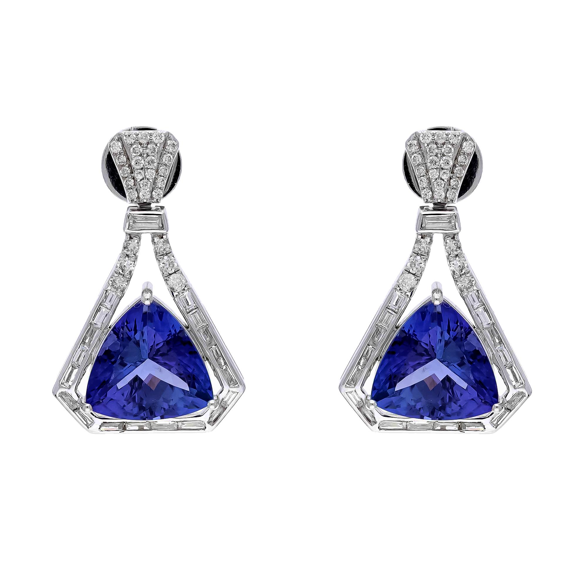 Ball Cut Natural Tanzanite earring with diamond in 18k gold For Sale