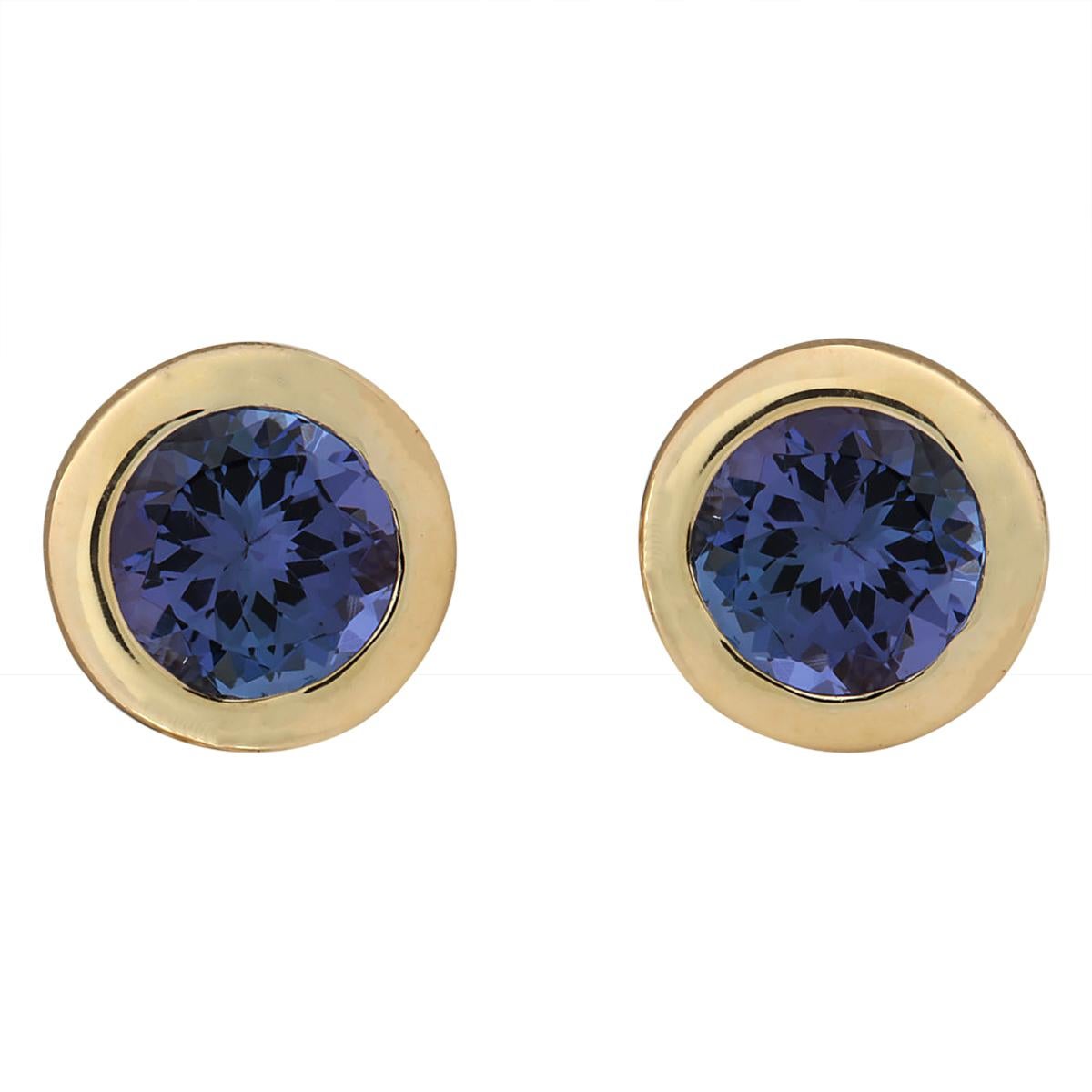 Modern Exquisite Natural Tanzanite Earrings In 14 Karat Yellow  For Sale