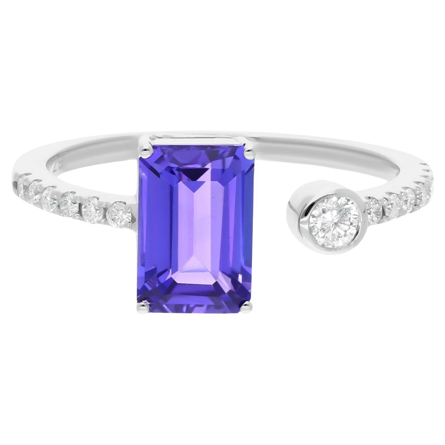 Anello da polso con tanzanite taglio smeraldo da 1,8 carati 0,23 carati SI/H Diamante in oro bianco 18 carati in vendita
