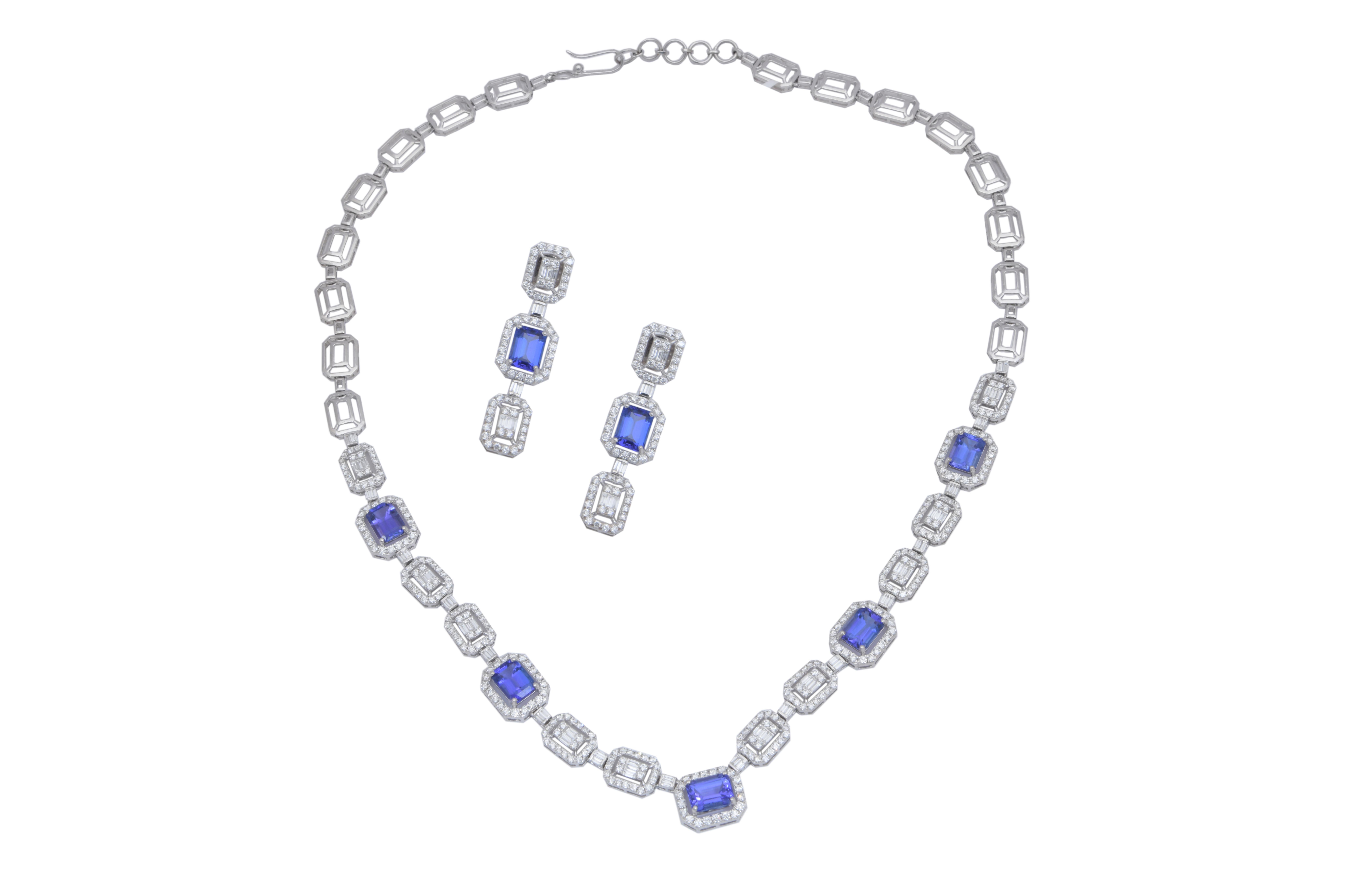 Mixed Cut Natural Tanzanite Necklace 7.74cts Diamond & 12.13cts Tanzanite Withgold 14k For Sale