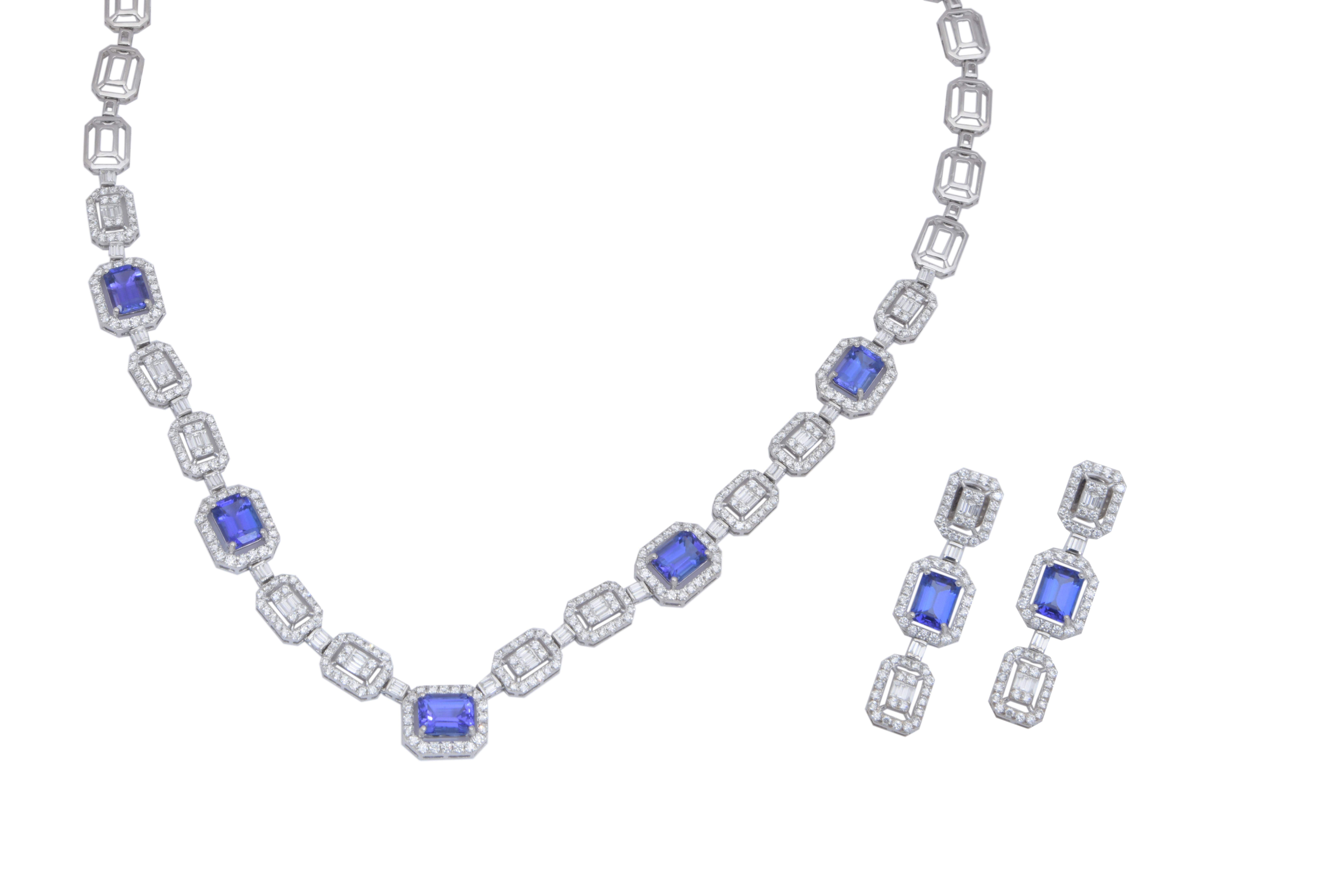 Natural Tanzanite Necklace 7.74cts Diamond & 12.13cts Tanzanite Withgold 14k In New Condition For Sale In New York, NY