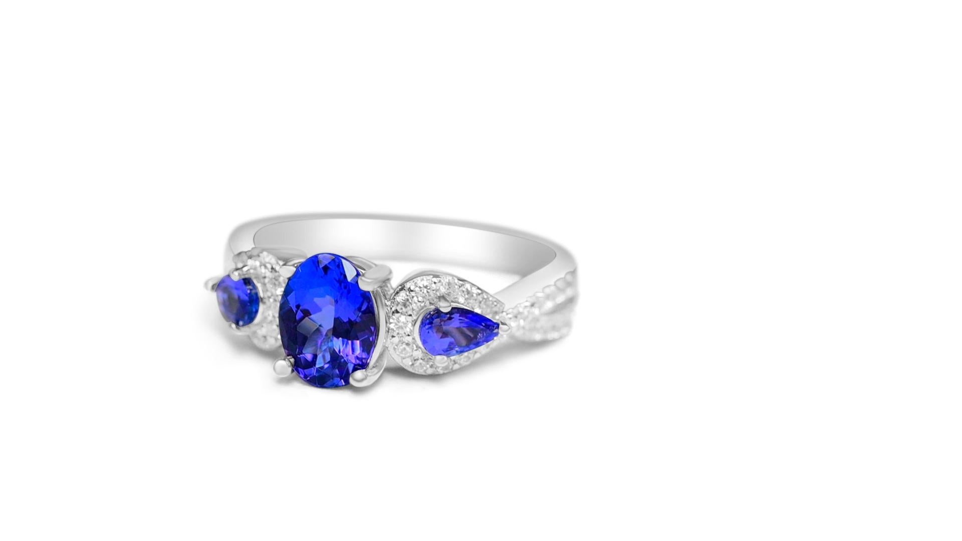 Art Deco Natural Tanzanite Oval Shape 1.19 Ct Sterling Silver White Gold Engagement Ring  For Sale