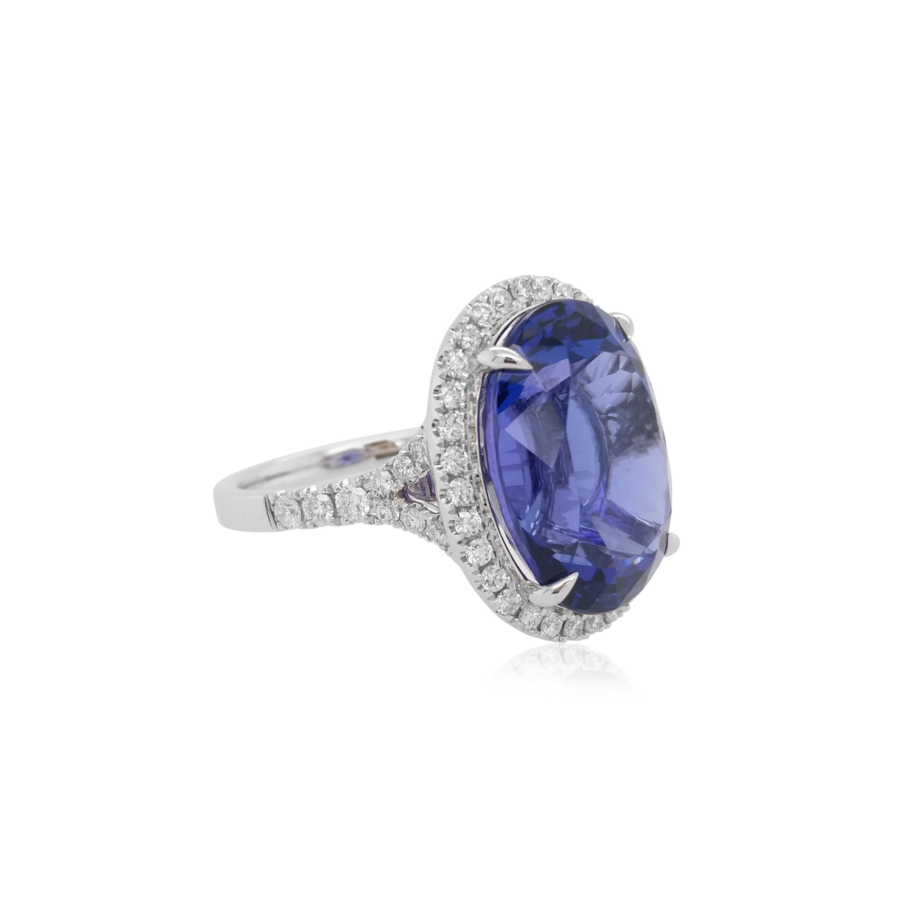 Oval Cut Natural Tanzanite White Diamond Platinum Engagement Ring For Sale