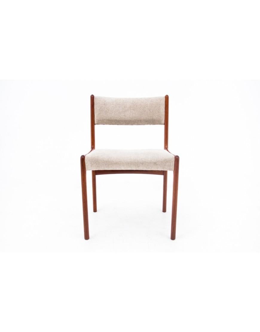 Milieu du XXe siècle Natural Teak Chairs, Danish design, 1960s After renovation. en vente