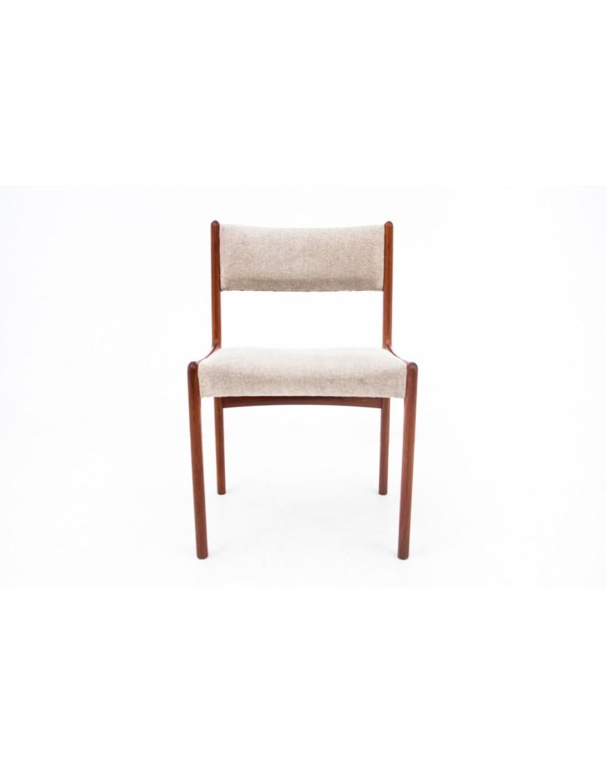 Natural Teak Chairs, Danish design, 1960s After renovation. For Sale 2