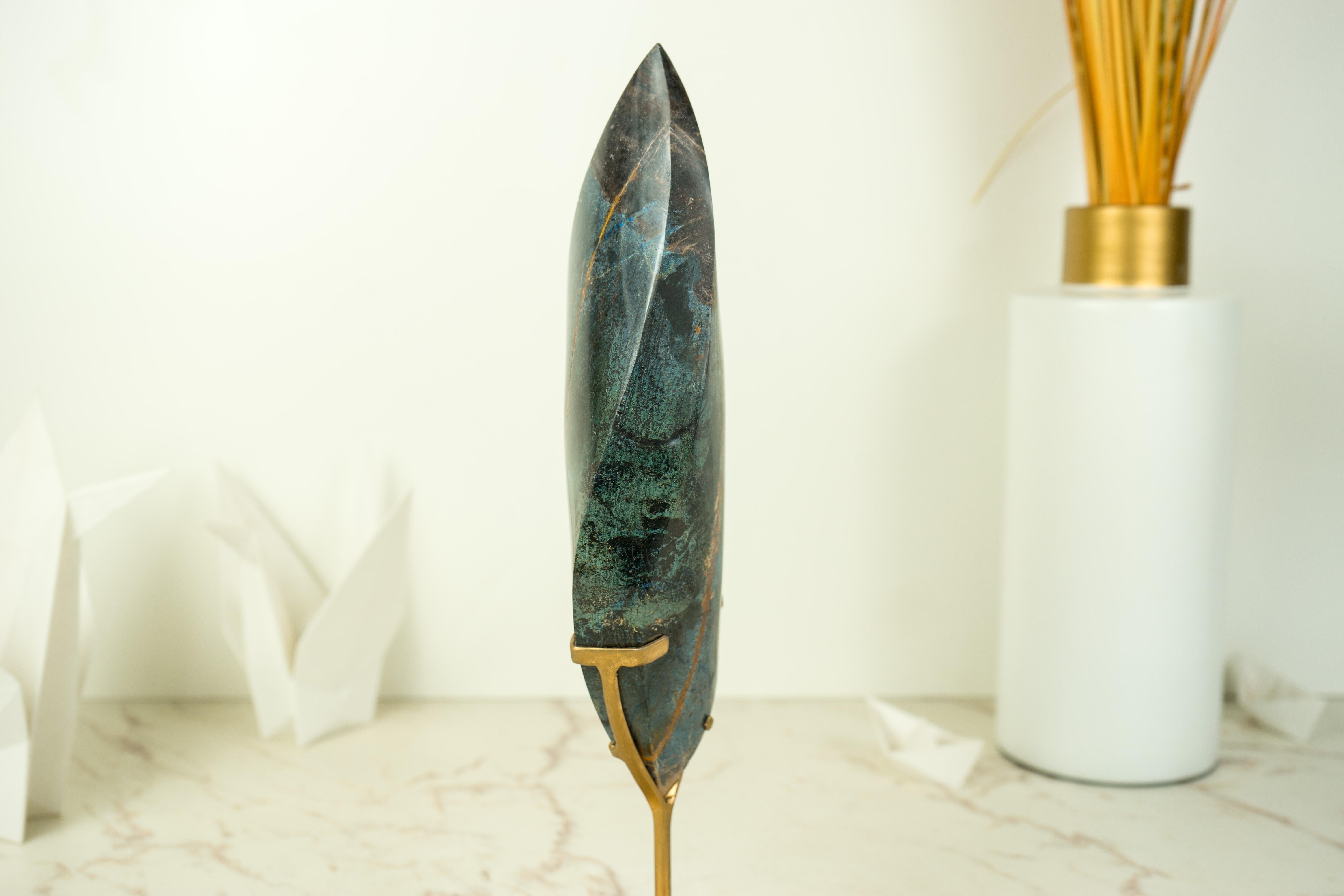 Natural Teal Blue Crystal Flame Sculpture, AKA Blue Rhodonite From Bahia, Brazil In New Condition In Ametista Do Sul, BR