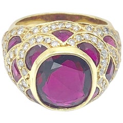 18 Karat Yellow Gold Natural Thai Ruby and Diamond Cocktail Ring