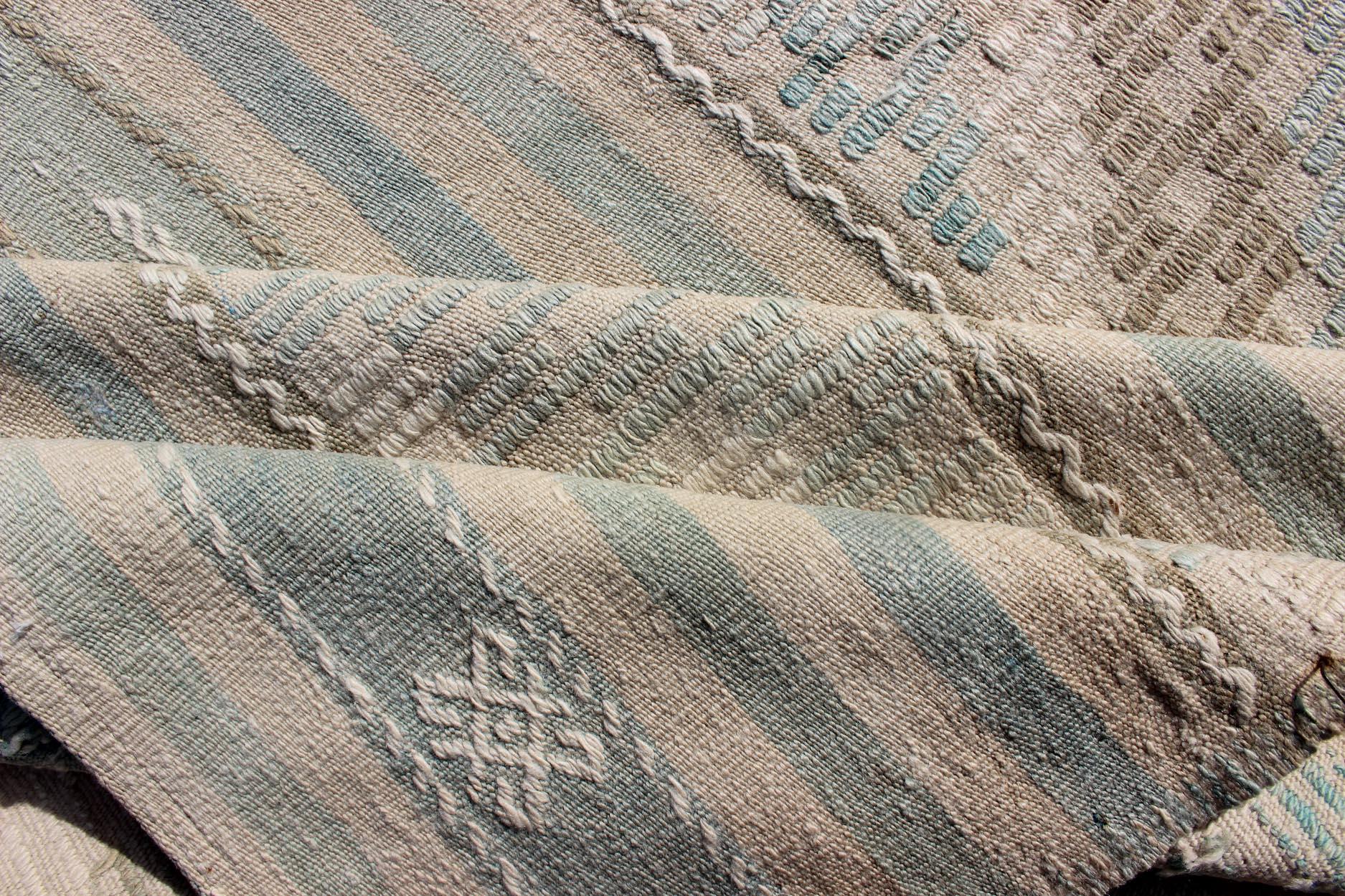 Natural-Toned Turkish Flat-Weave Kilim with Geometric Stripes Tan and Seafoam For Sale 4