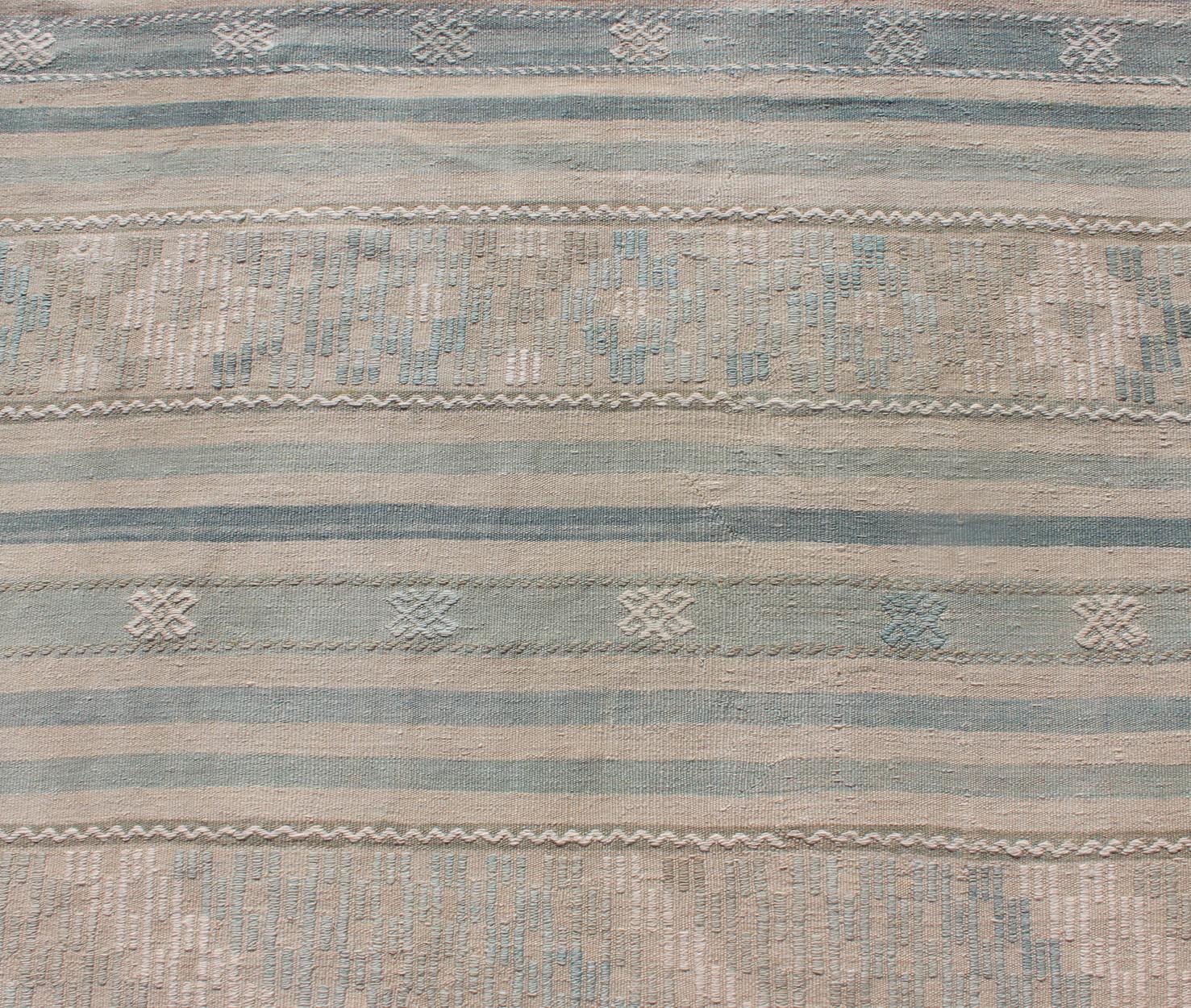 Natural-Toned Turkish Flat-Weave Kilim with Geometric Stripes Tan and Seafoam For Sale 2