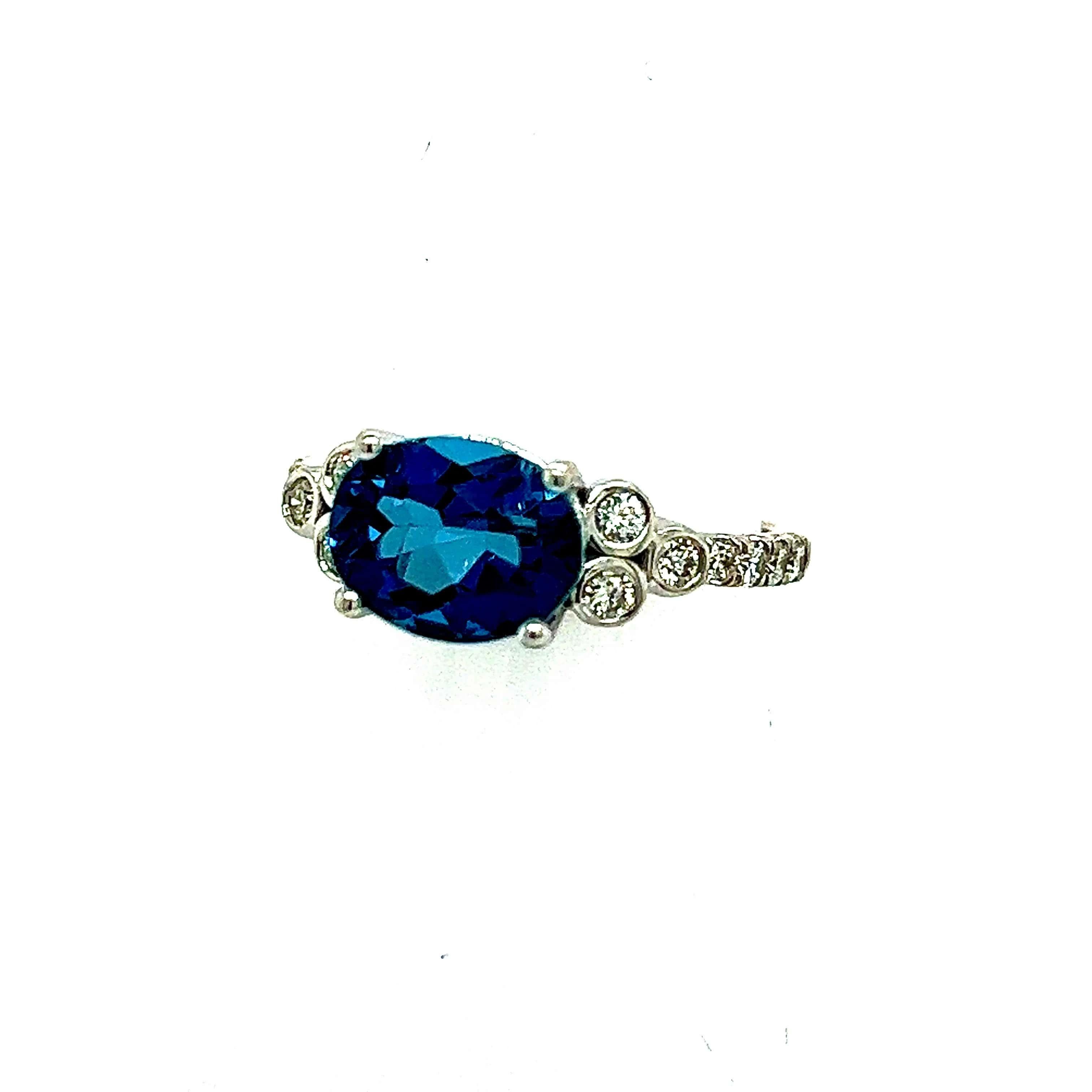 Anillo de Diamantes Topacio Natural 6,5 Oro de 14k W 2,63 TCW Certificado Corte mixto en venta