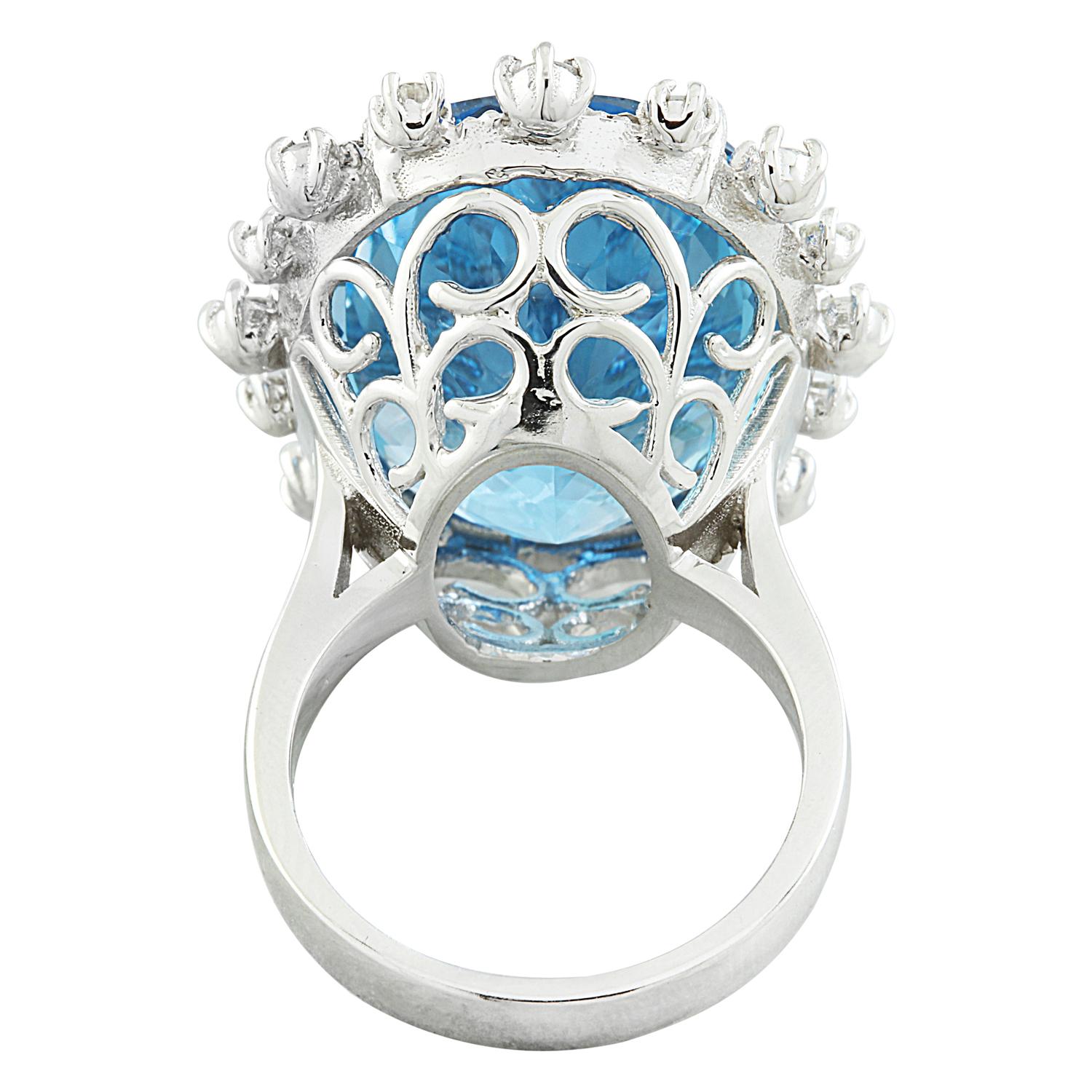 Radiant Beauty: Swiss Blue Topaz and Diamond Ring in 14K Solid White Gold In New Condition For Sale In Los Angeles, CA