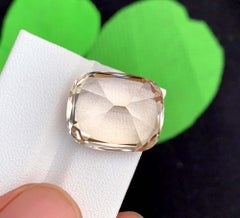 Topaze naturelle : 31.20 carats, taille coussin, Pakistan