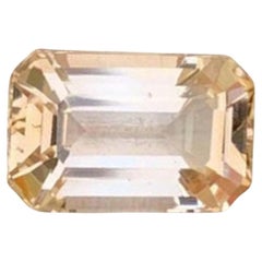 Topaze Naturelle : 4.70 Carat Emerald Cut Golden Yellow From Pakistan