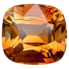 Topaze Naturelle : 5.90 Carat Cushion Cut, Pierre de naissance du mois de novembre