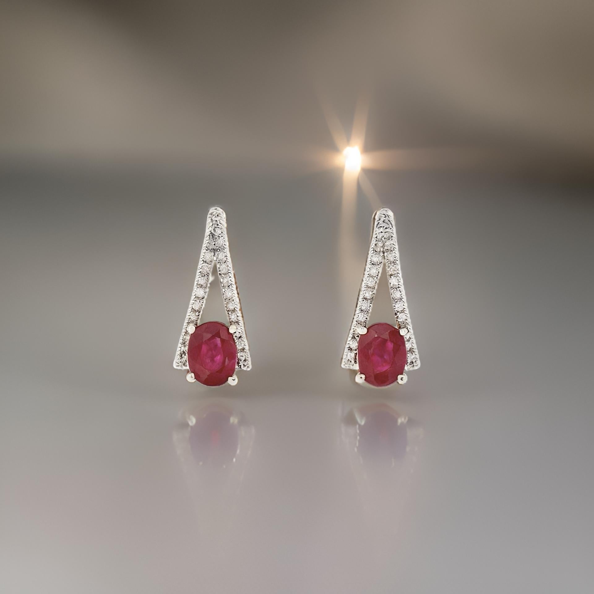 Natürlicher Turmalin-Diamant-Ohrstecker 0,75