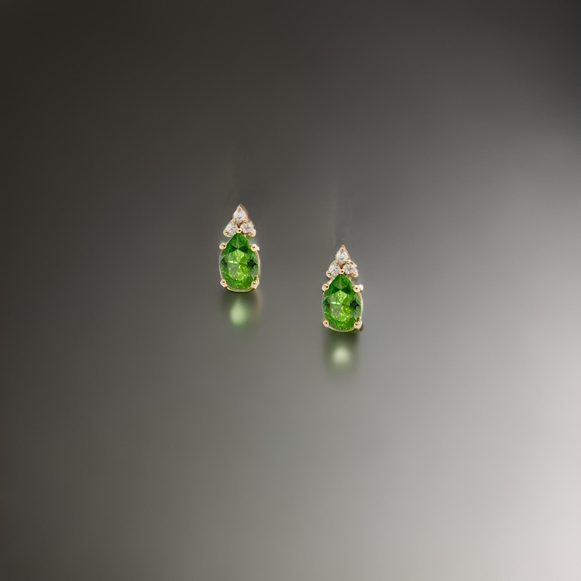 Orecchini con diamanti di tormalina naturale in oro 14k 1,87 TCW certificati in vendita 2