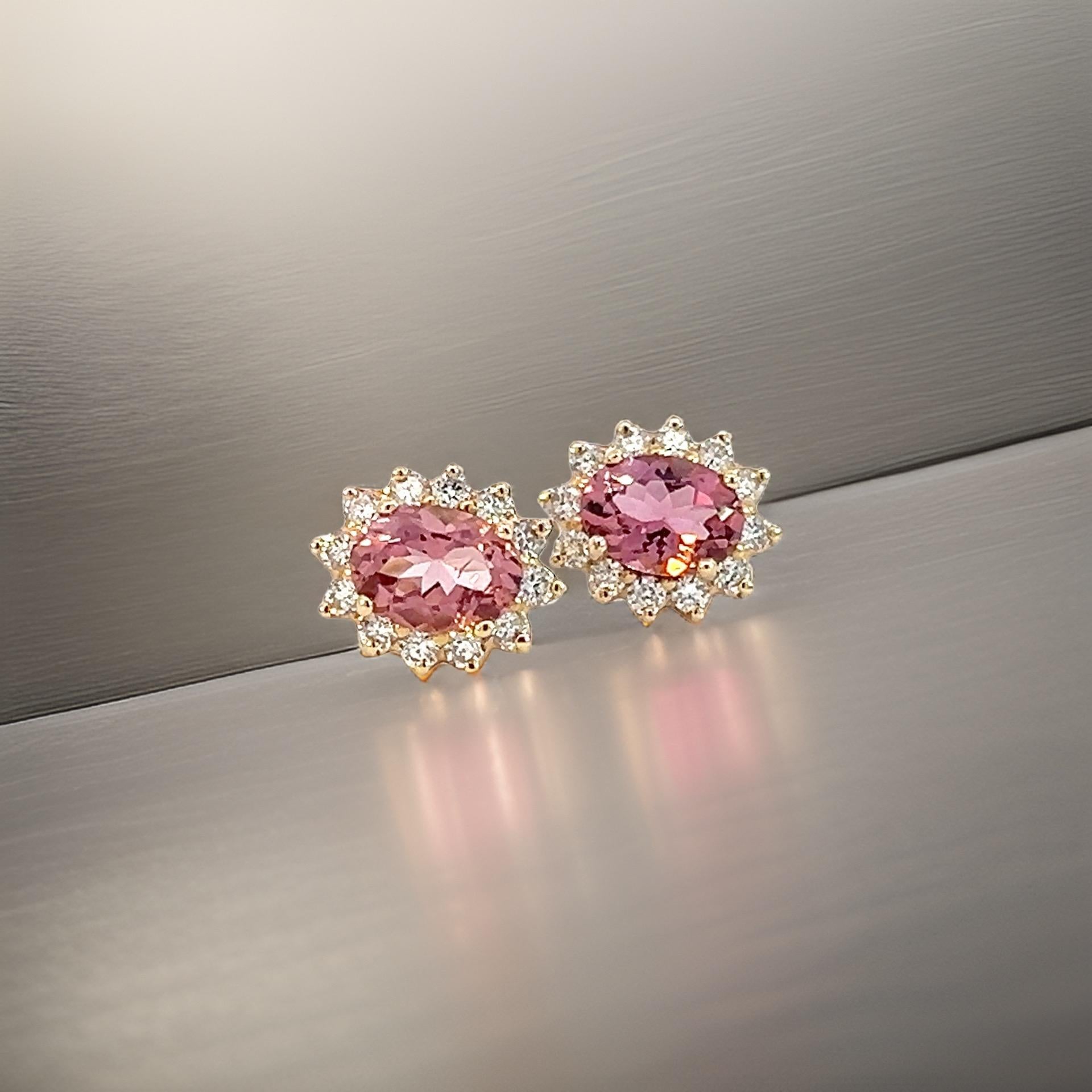Boucles d'oreilles en or jaune 14 carats avec tourmaline naturelle et diamant certifié TCW de 1,94 carat en vente 1