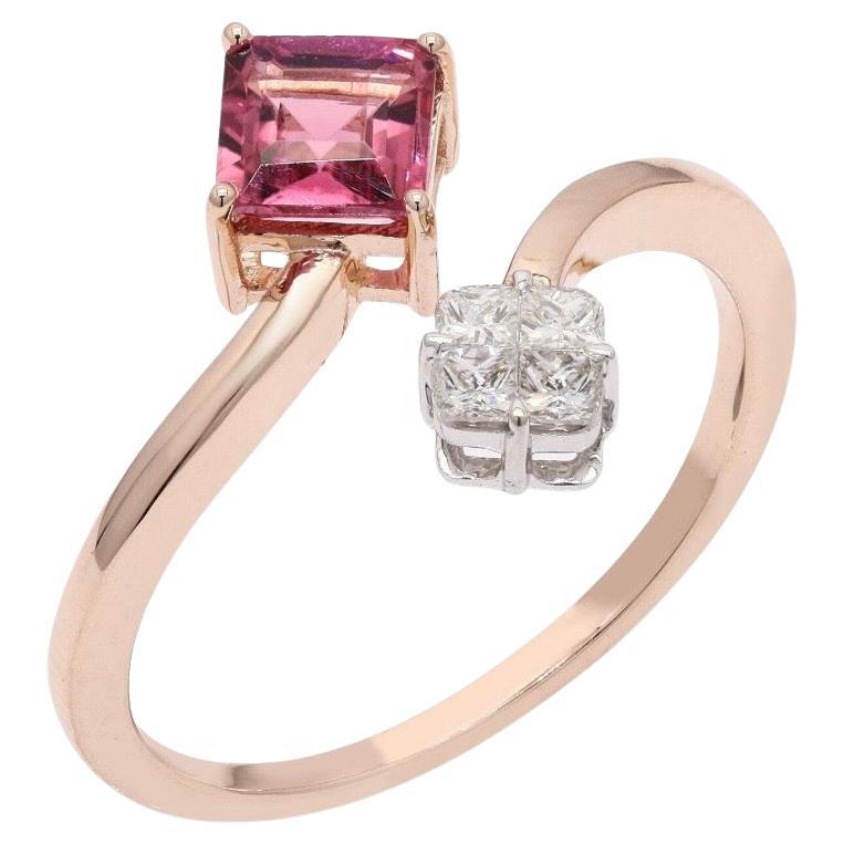 Natural Tourmaline 
Diamond Ring in 14k Gold in vendita