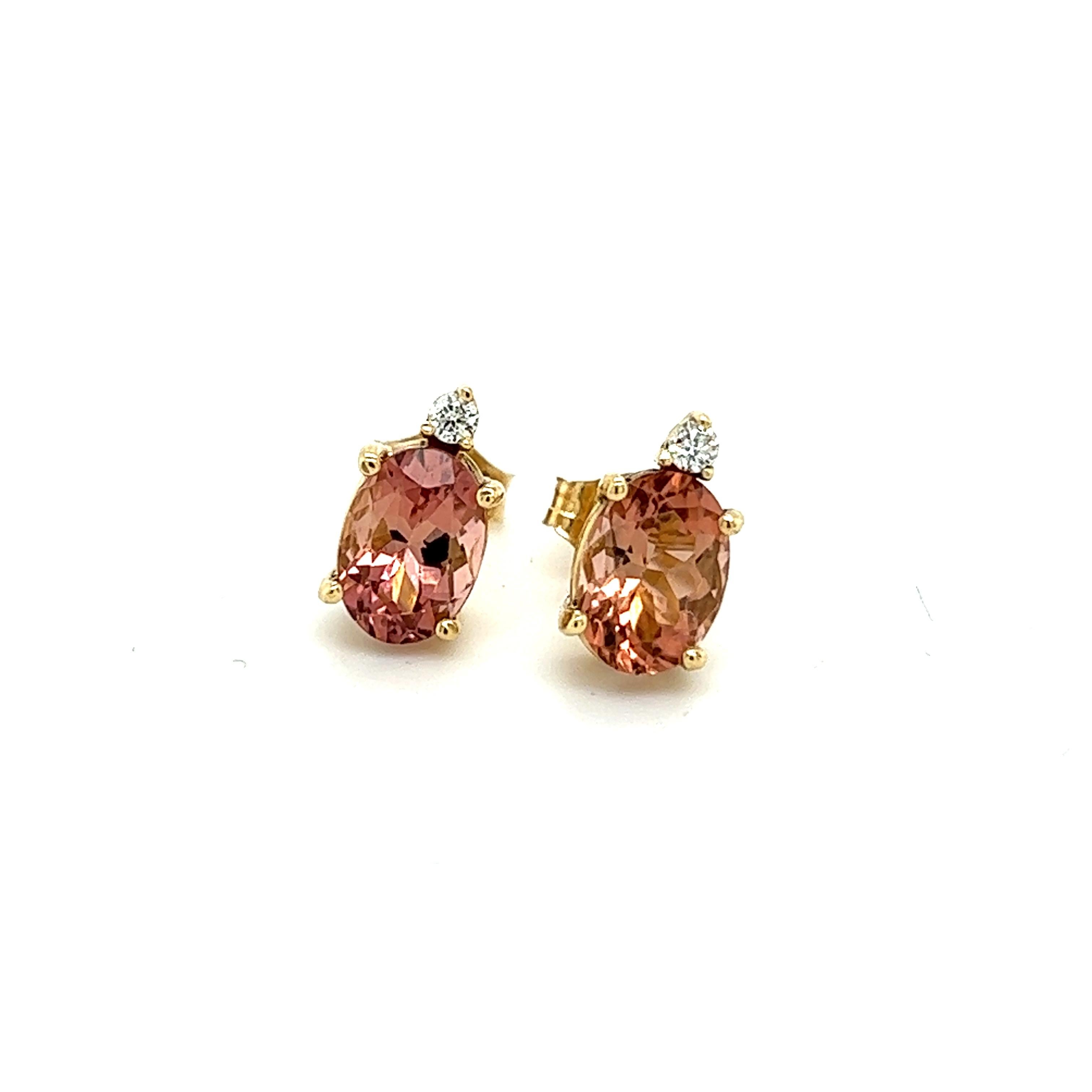Natürlicher Turmalin Diamant Ohrstecker 14k Y Gold 1,76 TCW zertifiziert $1,690 121431

Nichts sagt mehr 