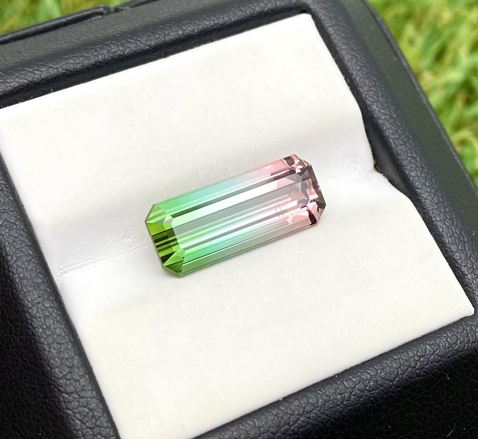 Pierre précieuse tourmaline naturelle de 5,69 carats, taille octogonale, Afghanistan, certificat en vente 5