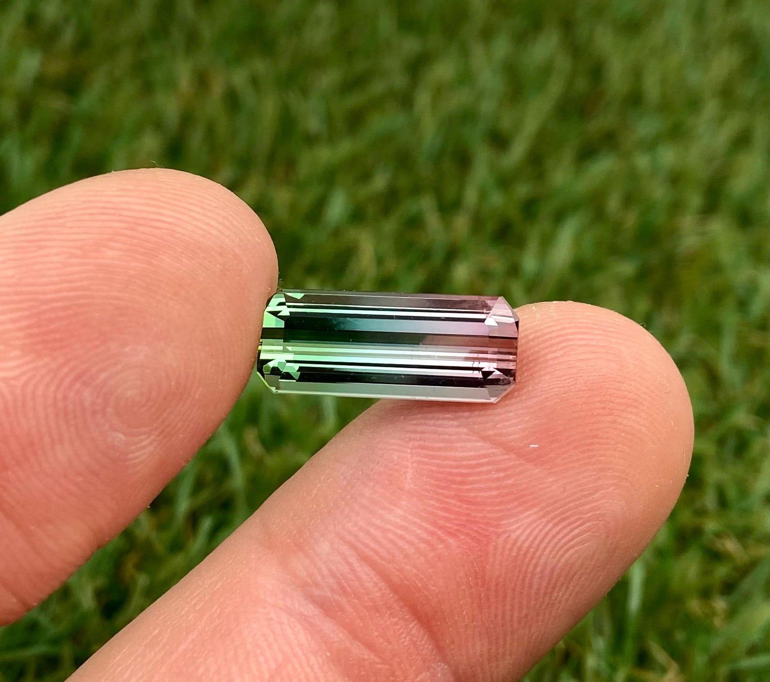 Pierre précieuse tourmaline naturelle de 5,69 carats, taille octogonale, Afghanistan, certificat Neuf - En vente à Daugavpils, LV