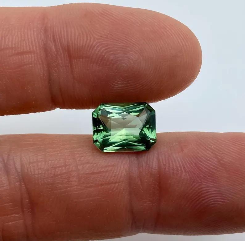 Pierre précieuse Tourmaline naturelle

Certificat GFCO
Couleur des pierres : Vert
Type de pierre précieuse : Tourmaline
Taille de la pierre : 12.17x9.43x6.96mm
Qualité de la coupe : Très bonne
Clarté/Grade : VVS
Forme de la pierre : Taille