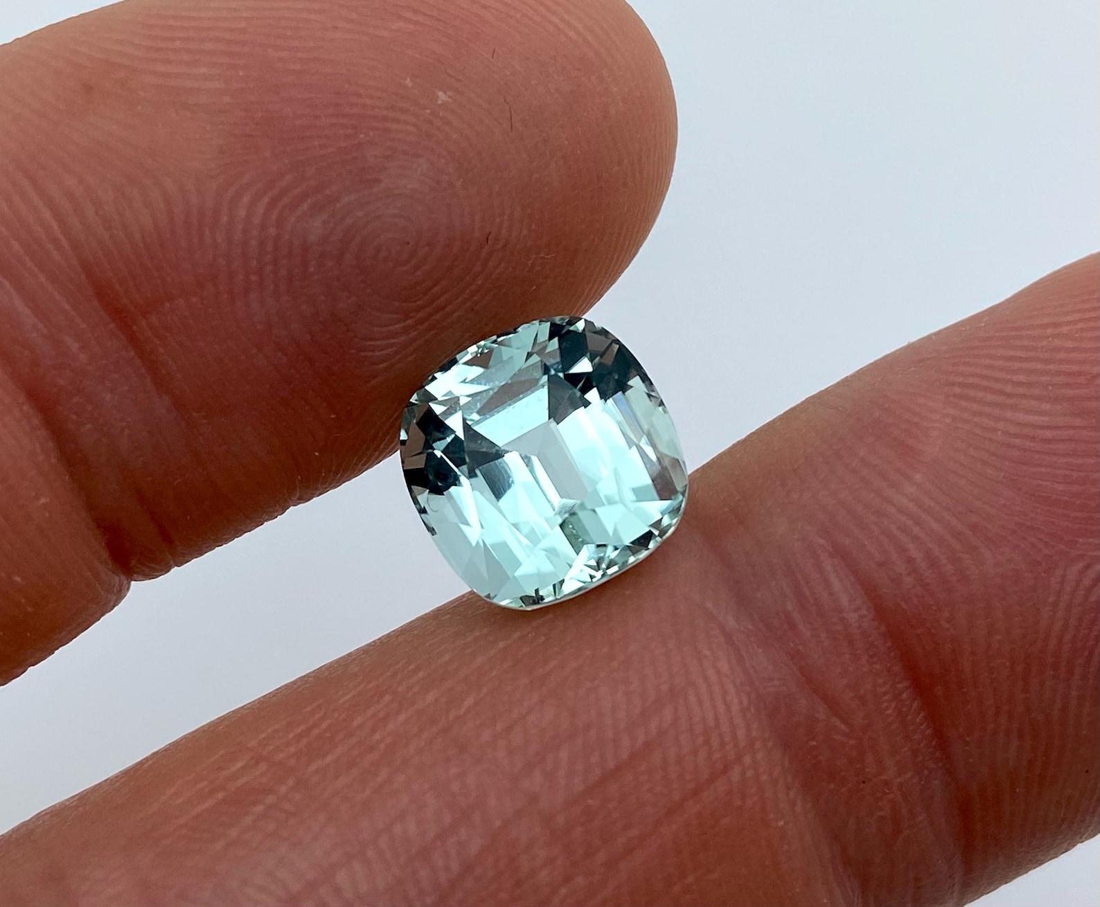 Tormalina naturale di alta qualità, colore raro Greene & Greene da 6,63 ct. in vendita 1