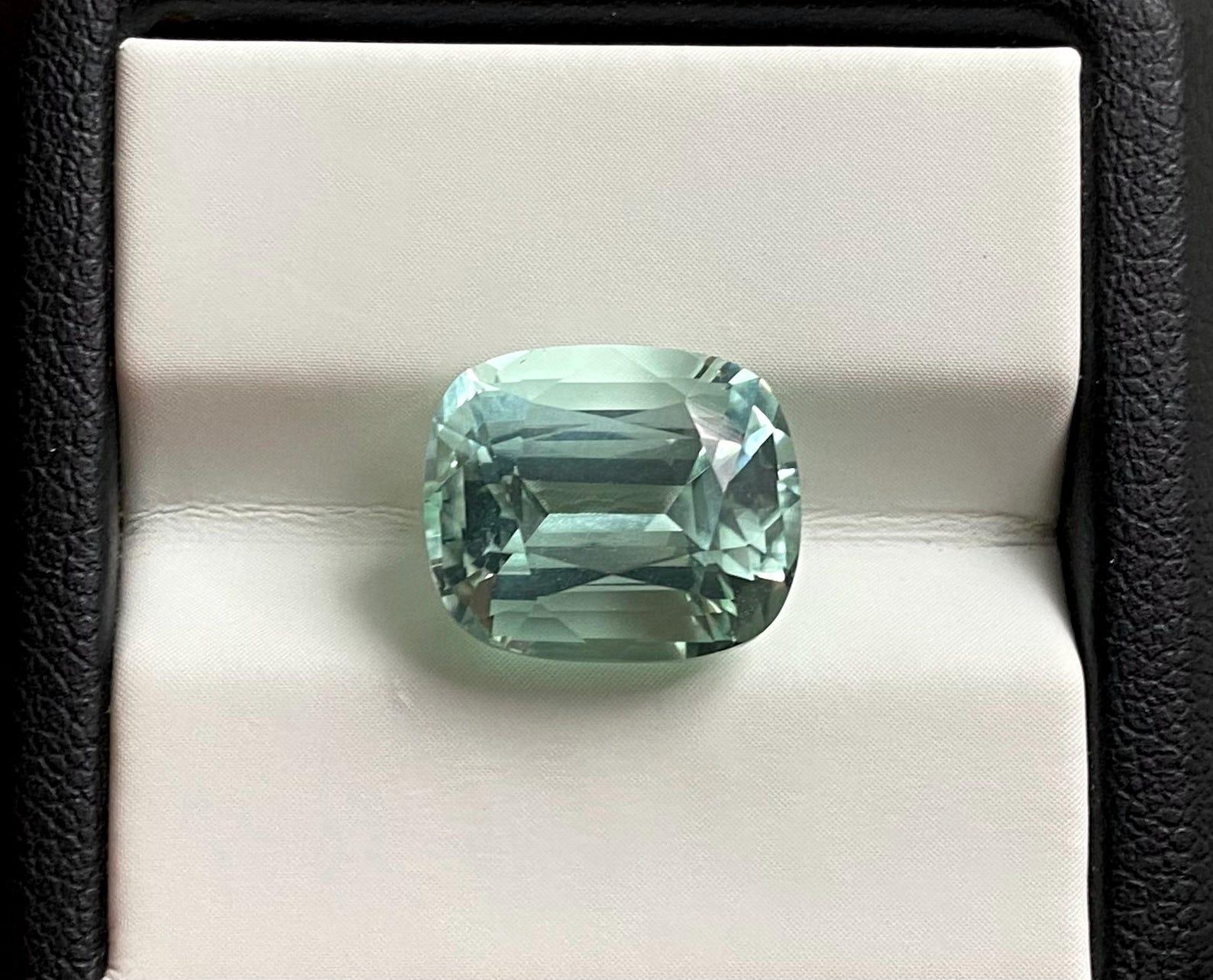 Tourmaline naturelle de haute qualité, couleur rare bleu-vert 7.32 carats en vente 6