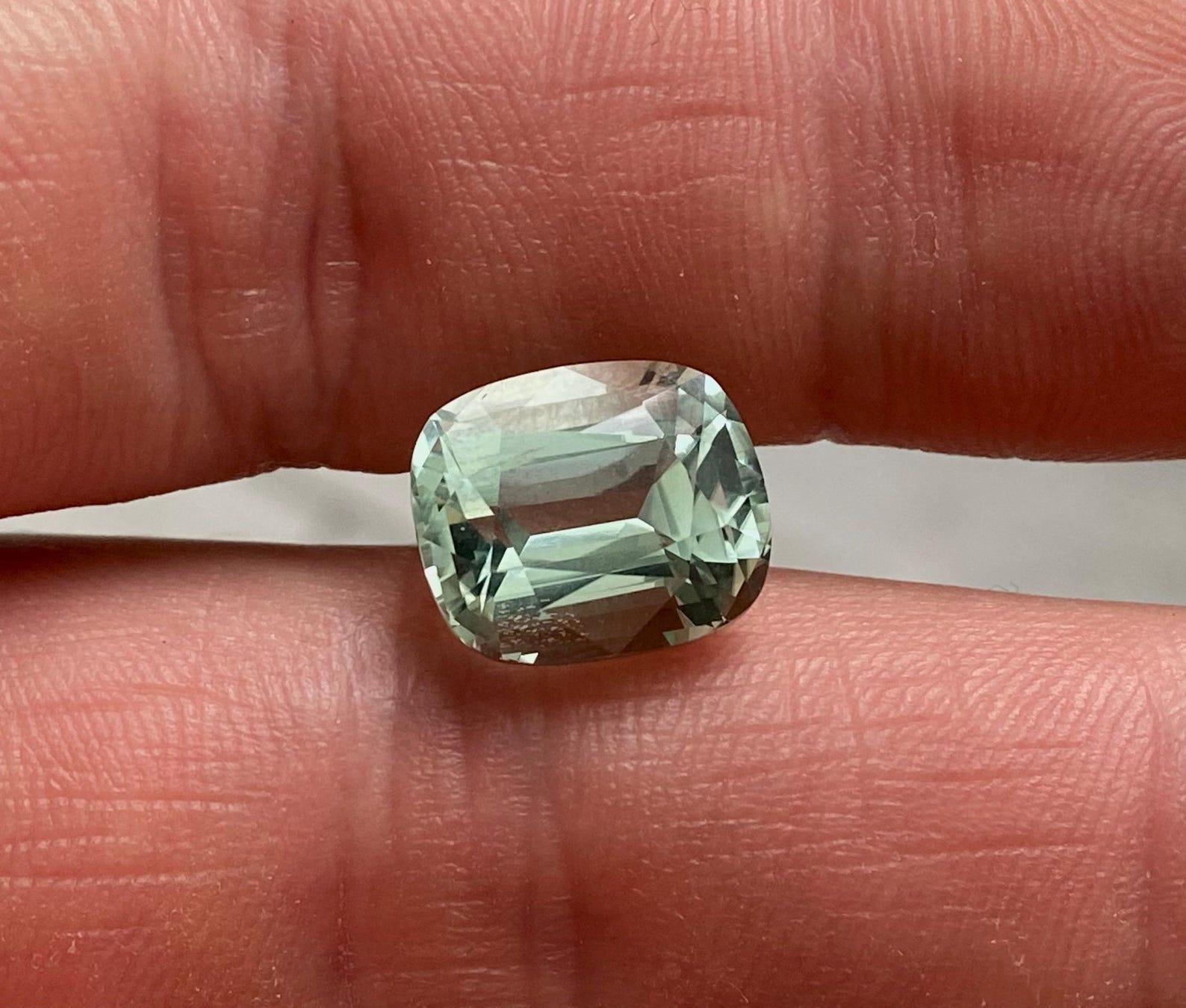 Tourmaline naturelle de haute qualité, couleur rare bleu-vert 7.32 carats en vente 4