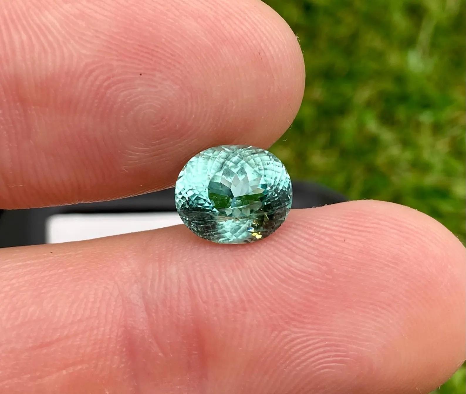 Tourmaline Naturelle Pierre en vrac 4.19 ct, Ovale, Certificat, Origine Nigeria en vente 1