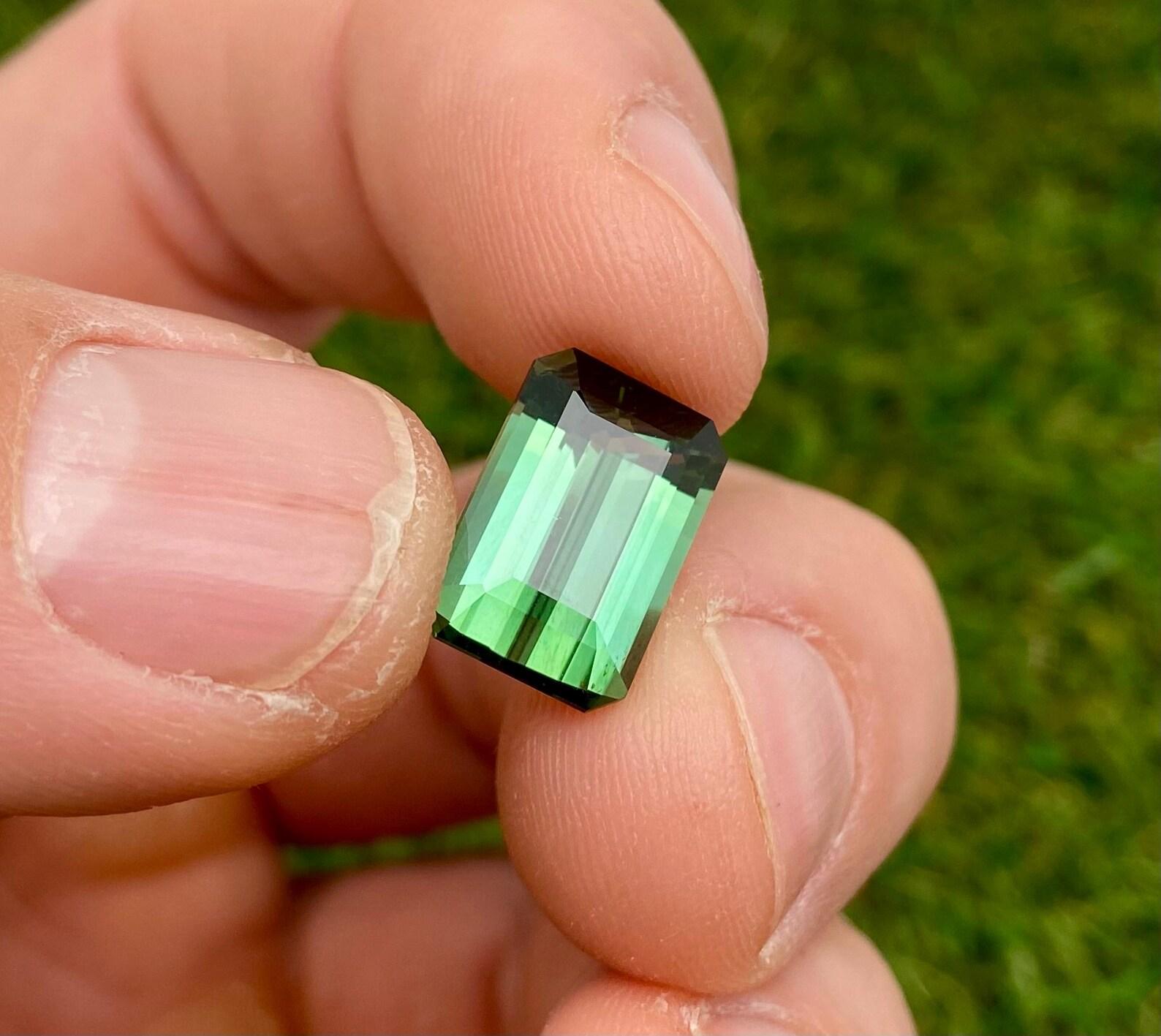 Natural Tourmaline Loose Gemstone 6.85 ct. Octagon cut, Nigeria, Certificate For Sale 6