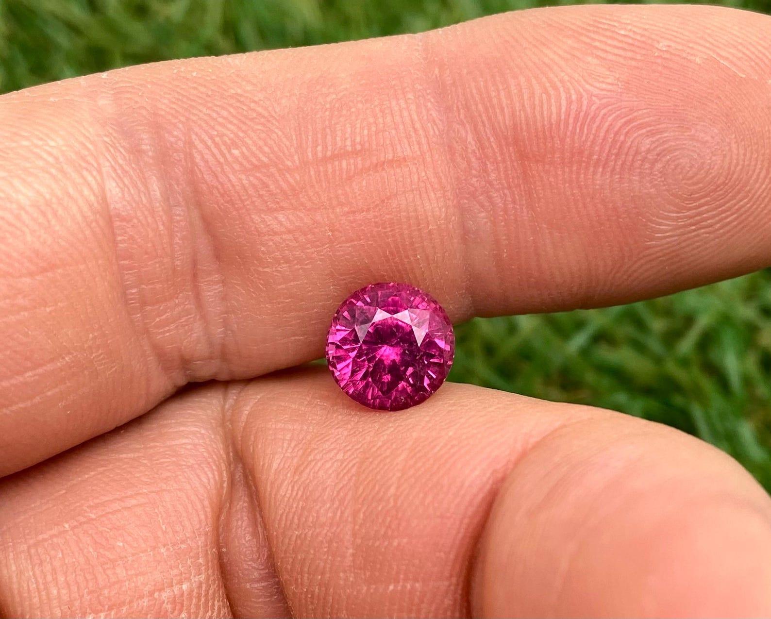 Natural Tourmaline Rubellite Loose gemstone 3.19 ct., Origin Afghanistan

GFCO laboratory certified
Gemstone Color: VIVID Pink
Gemstone Type: Tourmaline Rubellite
Gemstone size: 8.43x8.35x8.16 mm
Cut Grade: Excellent
Clarity/Grade: SI
Gemstone