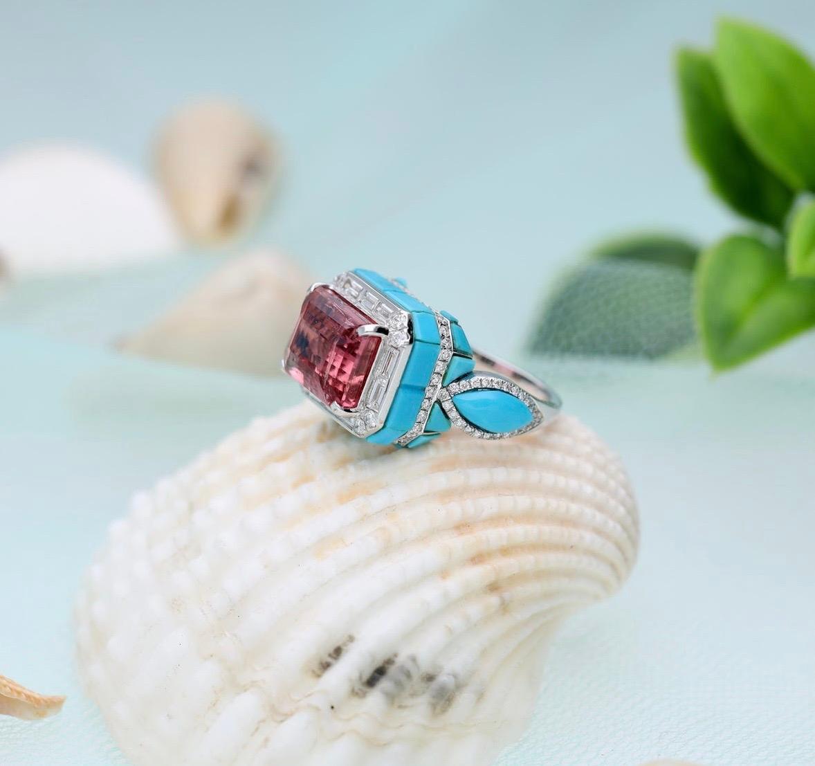 Ring mit natürlichem Turmalin, Türkis und Diamant aus 18 Karat Gold Damen im Angebot