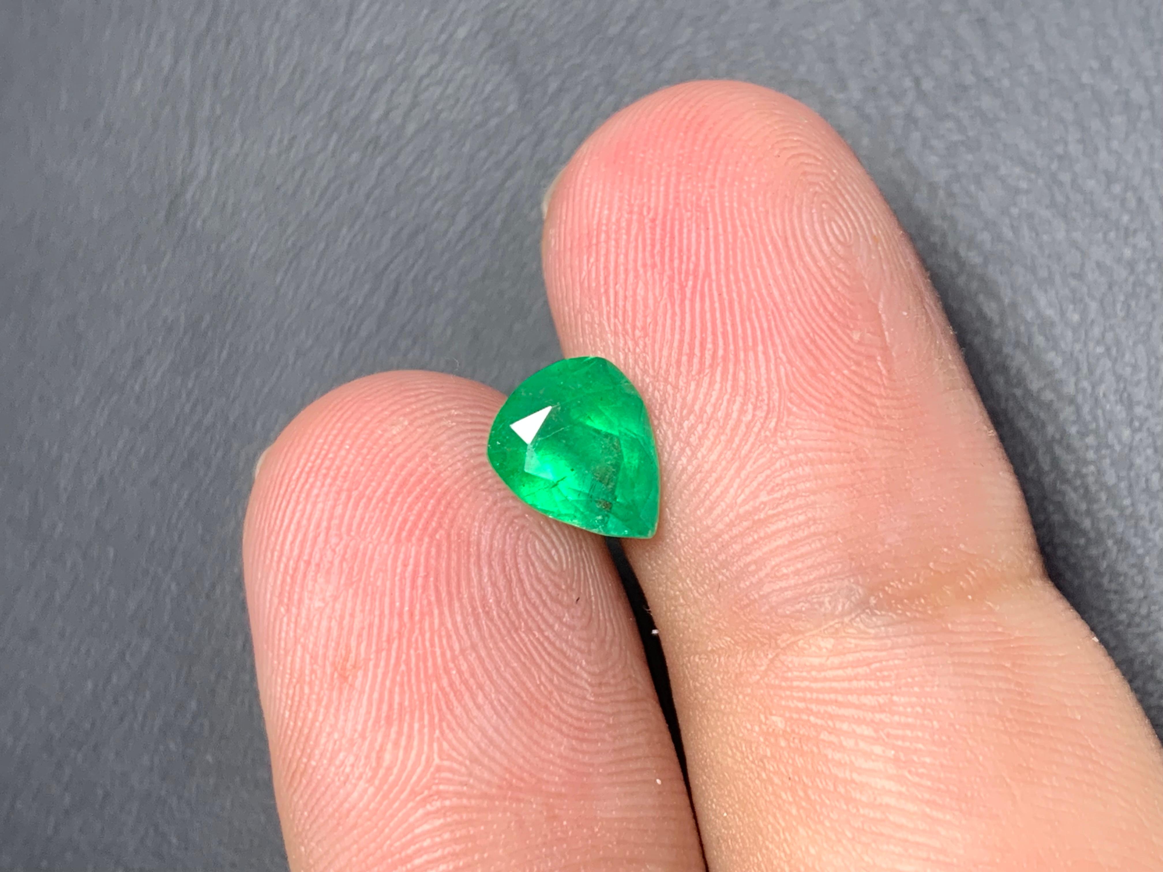 emerald strength stone