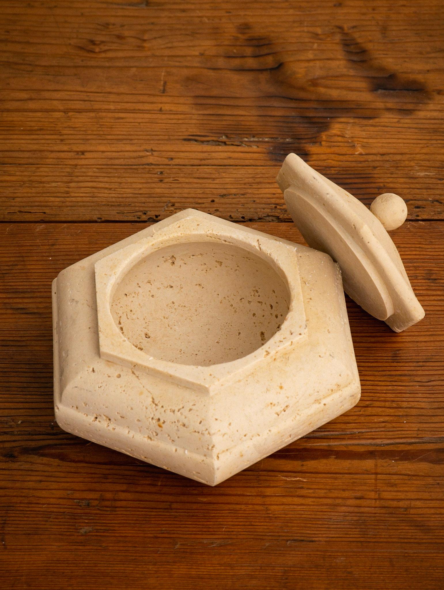 Natural Travertine Hexagonal Lidded Box In Good Condition For Sale In Brooklyn, NY