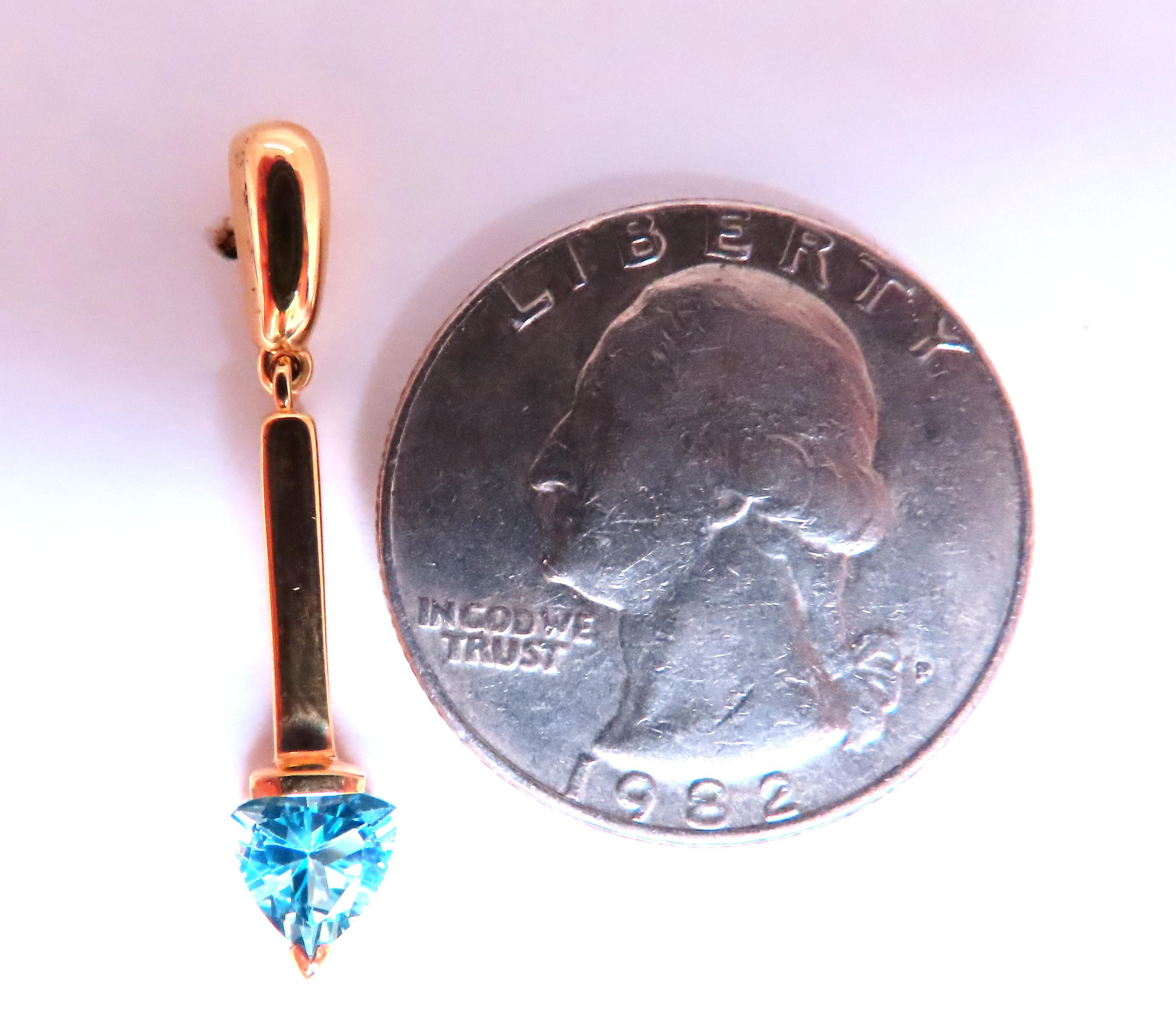 Pendientes Colgantes de Topacio Azul Suizo Trillante Natural Oro de 14kt 12617 Corte trillion en venta