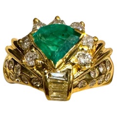 Natural Trillion Emerald  & 0.60 Carat Diamond Ring 18 Kt Yellow Gold Size 5.2