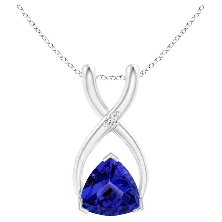 Ciondolo a forma di trilione di tanzanite naturale con diamante in oro bianco 14K in vendita