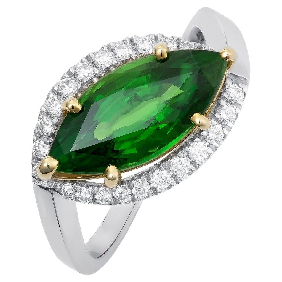 Natural Tsavorite Gemstone 3.10 carats set in 14K White Gold Ring with Diamonds For Sale